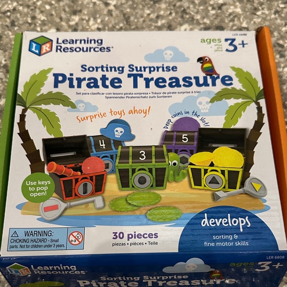 Learning Resources Sorting Surprise Pirate Treasure - Picture 1 of 7